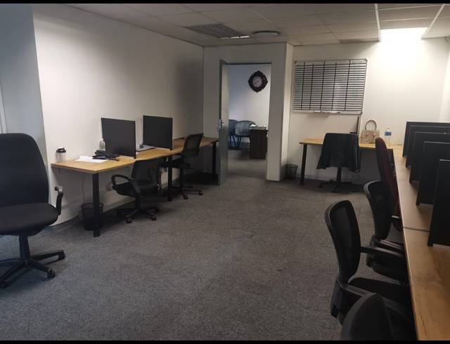 87M² BUSINESS FOR SALE IN UMHLANGA CENTRAL